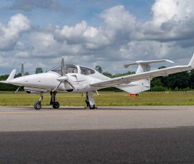 2017 Diamond DA42-VI F-OPIL